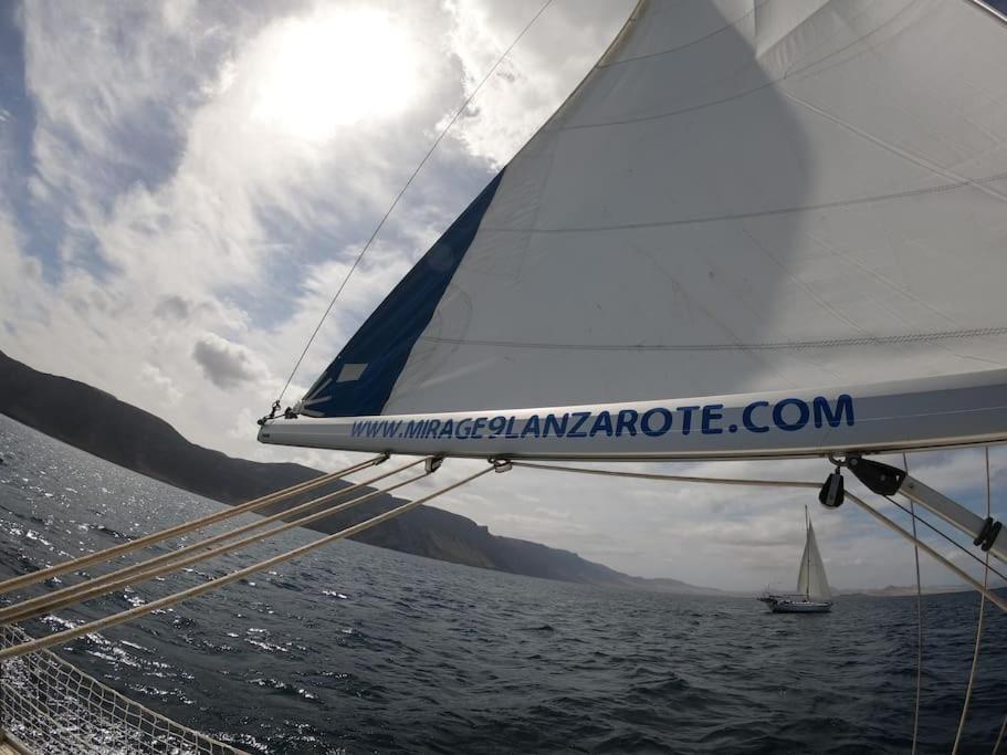 Magnifico Barco En La Graciosa Hotel กาเลตา เด เซโบ ภายนอก รูปภาพ