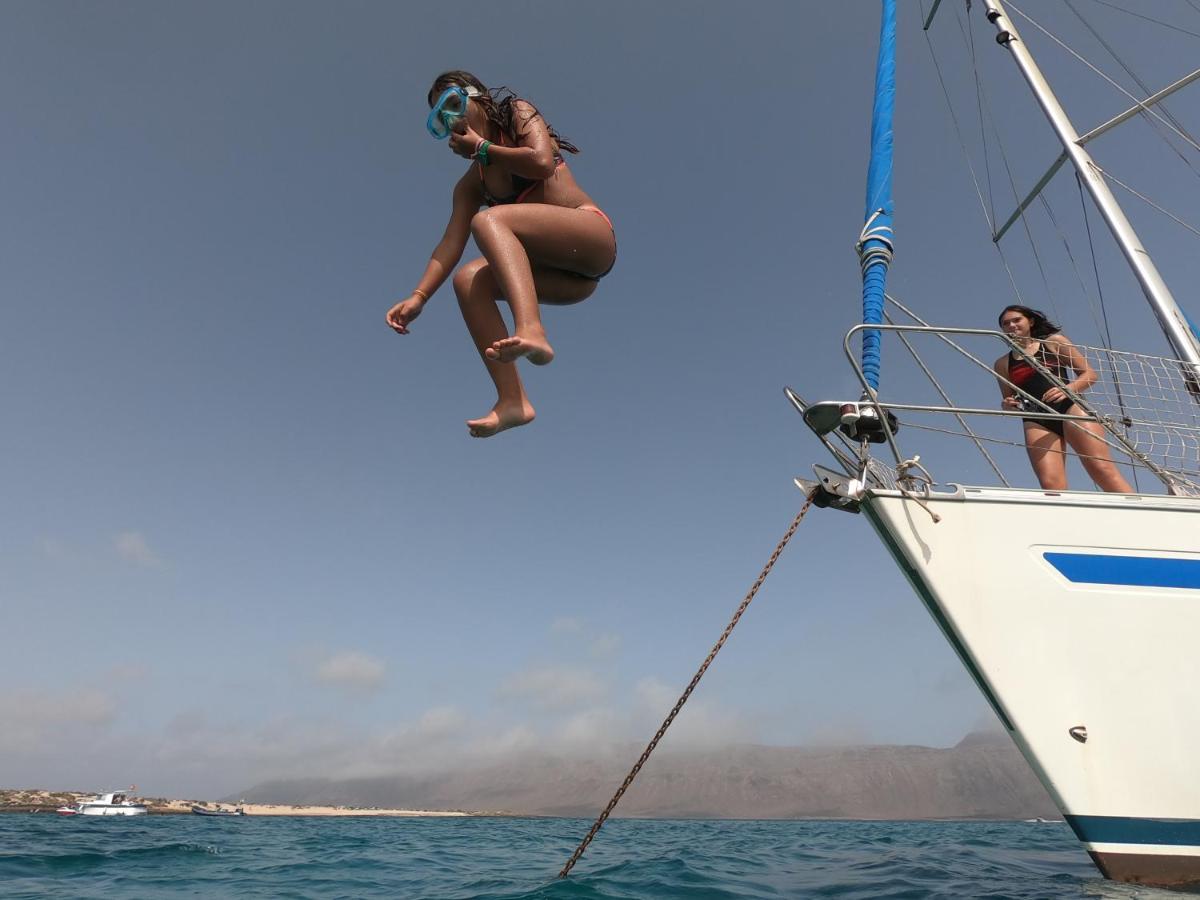 Magnifico Barco En La Graciosa Hotel กาเลตา เด เซโบ ภายนอก รูปภาพ