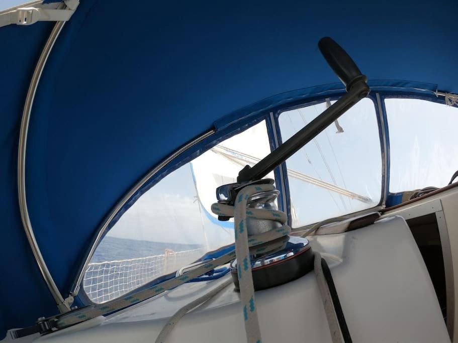 Magnifico Barco En La Graciosa Hotel กาเลตา เด เซโบ ภายนอก รูปภาพ