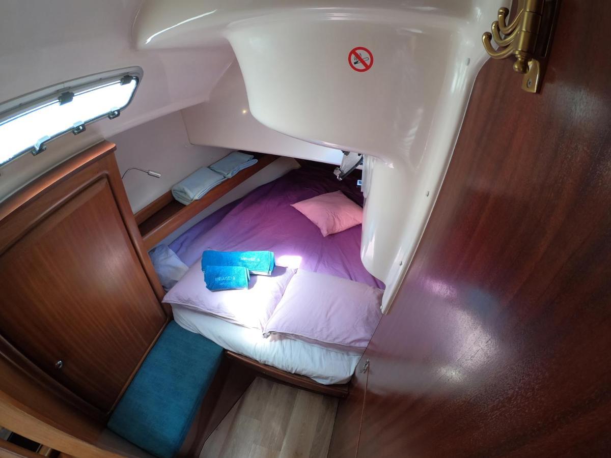Magnifico Barco En La Graciosa Hotel กาเลตา เด เซโบ ภายนอก รูปภาพ
