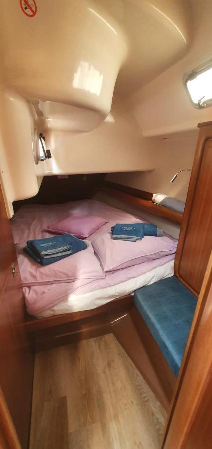 Magnifico Barco En La Graciosa Hotel กาเลตา เด เซโบ ภายนอก รูปภาพ