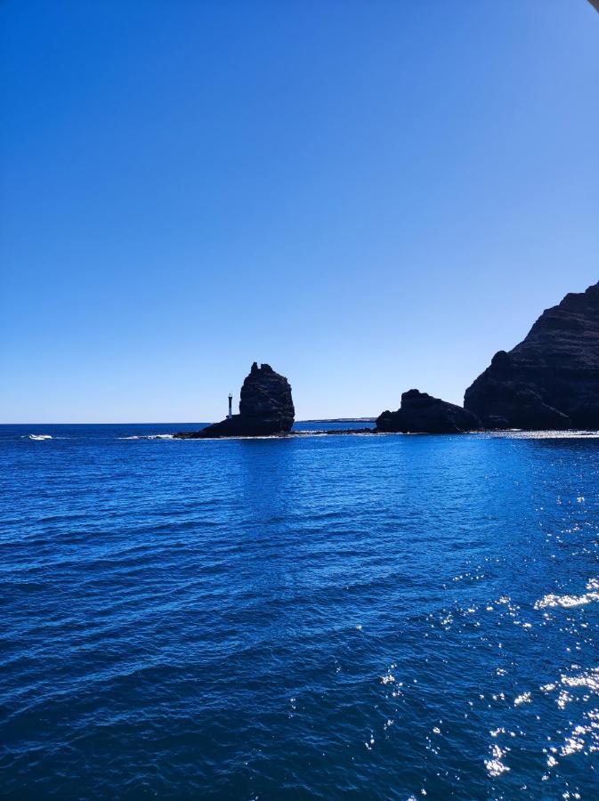 Magnifico Barco En La Graciosa Hotel กาเลตา เด เซโบ ภายนอก รูปภาพ